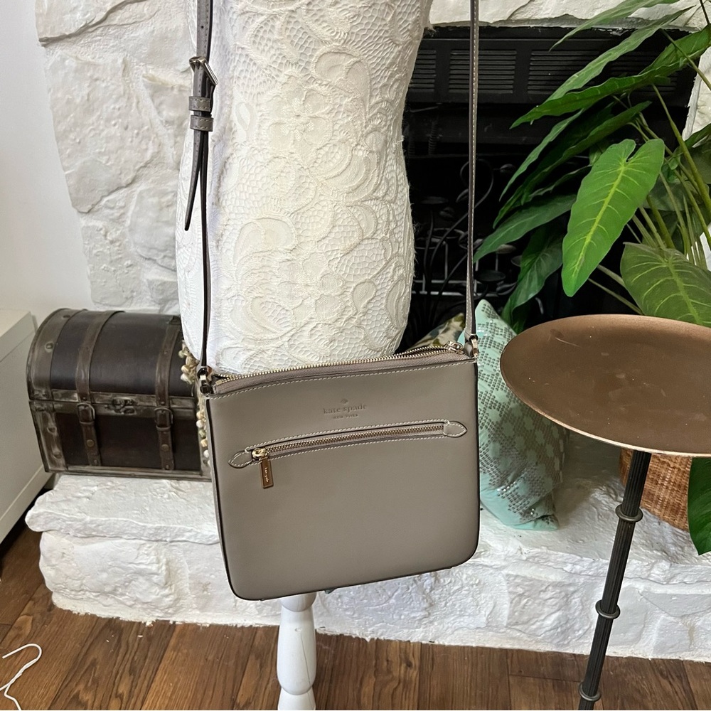 Kate Spade Gray Sadie North South Leather Zip Top Crossbody Bag